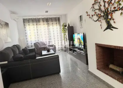 Chalet en venta en Calle del Toledano, Villanueva de la Torre, Guadalajara en Villanueva de la Torre