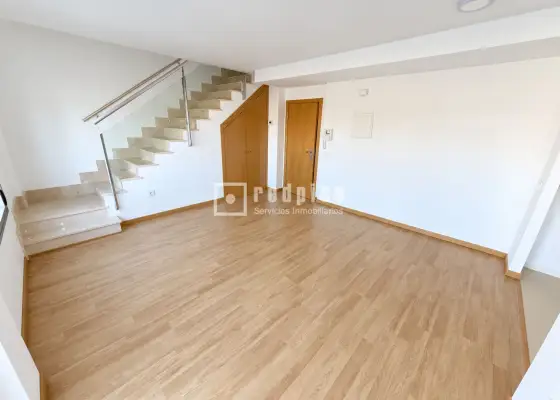 Dúplex en venta en Alovera, Guadalajara