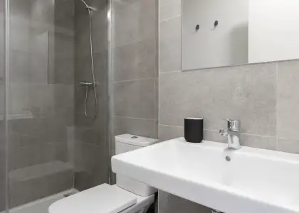 Habitación en piso compartido de 3 habitaciones en alquiler en La Bresca en Málaga