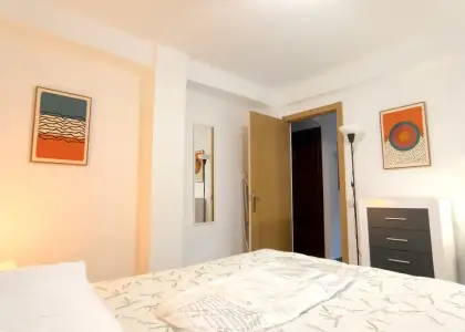 Habitación en piso compartido de 3 habitaciones en alquiler en Nuevo San Andrés, Málaga. en Málaga