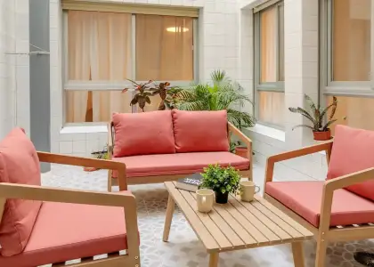 Habitación en piso compartido de 5 habitaciones en Alicante, algunos gastos incluidos, solo para profesionales, se admiten estudiantes. en Alicante (Alacant)