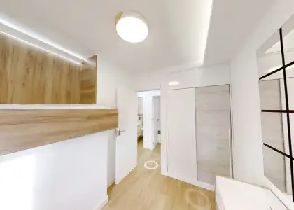 Habitación en piso compartido de 5 habitaciones en Casería de Montijo, con todos los gastos incluidos, ideal para mujeres profesionales o estudiantes. en Granada