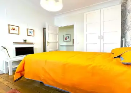 Habitación en piso compartido de 6 dormitorios en alquiler en Abando, todos los gastos incluidos en Bilbao