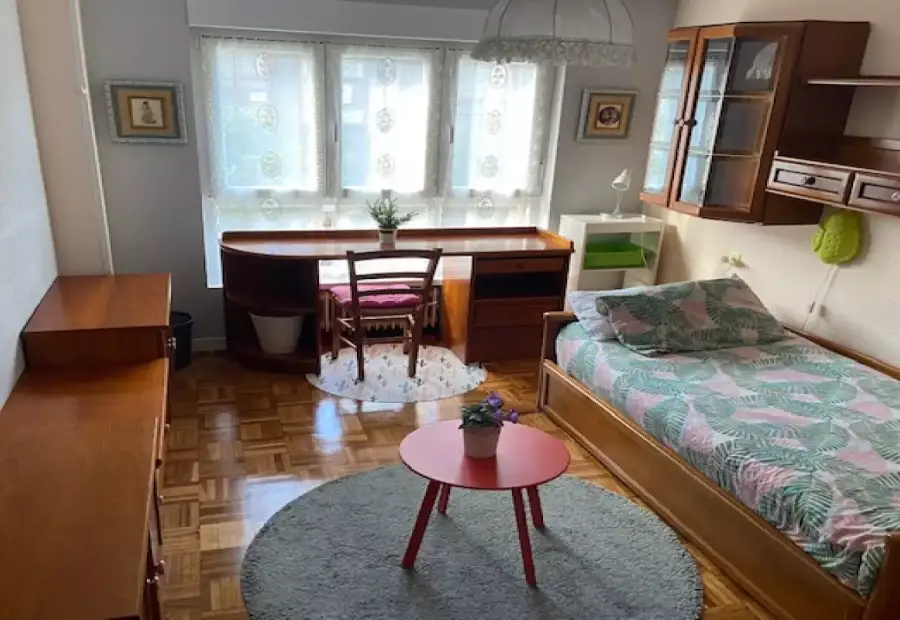 Habitación en piso compartido en Oviedo en Oviedo