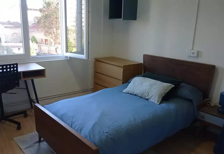 Habitación en piso compartido en Oviedo en Oviedo