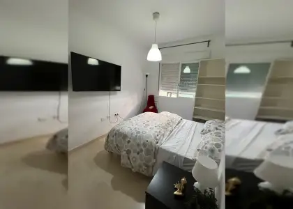 Habitación en un apartamento compartido de 3 habitaciones en alquiler en Hacienda Roldán en Málaga