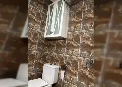 Habitación en un piso compartido de 4 habitaciones en alquiler en Indautxu, todos los gastos incluidos. en Bilbao