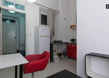 Increíble loft con cama doble, cocina y baño privado en alquiler en el centro de la ciudad de Granada en Granada