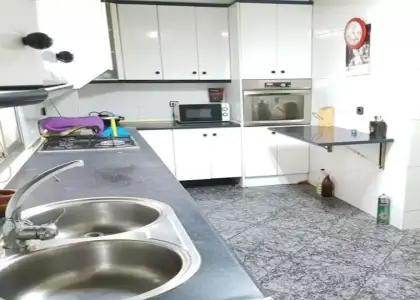 Se alquila habitación en piso compartido de 3 habitaciones en Murcia, no se permite fumar ni mascotas, gastos incluidos. en Murcia