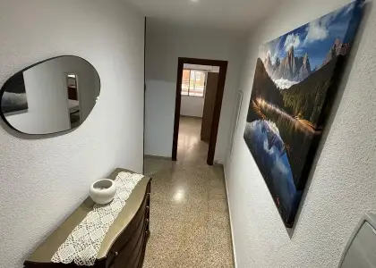 Se alquila habitación en piso compartido de 5 habitaciones en Camino de Ronda en Granada