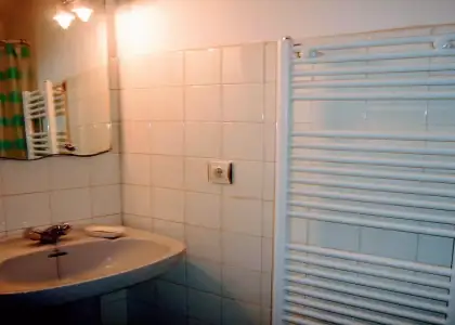 Se alquila habitación en piso de 3 habitaciones en Oviedo en Oviedo